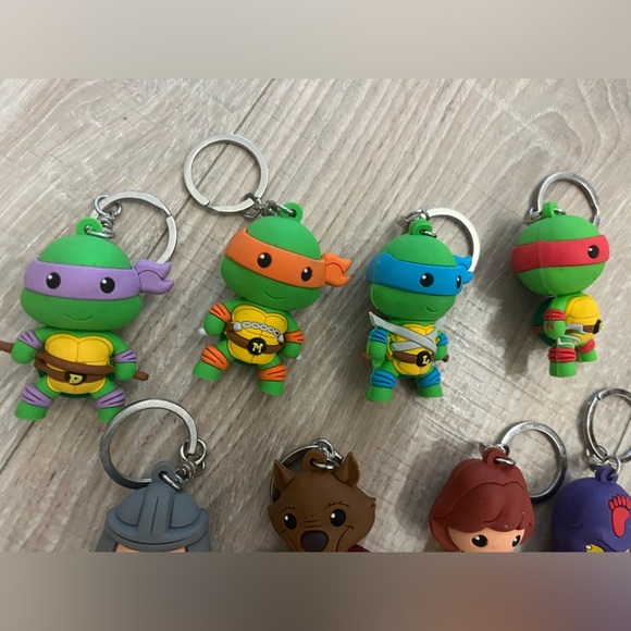 Teenage Mutant Ninja Turtles Keychain Bundle - Picture 2 of 3